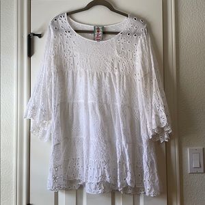 Johnny Was White Tunic with cutouts Size L